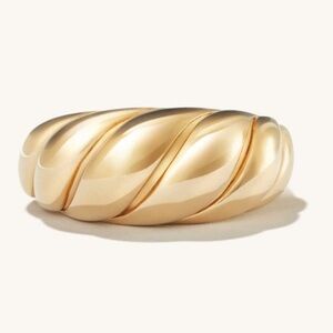 Mejuri Gold Twisted Dome Ring